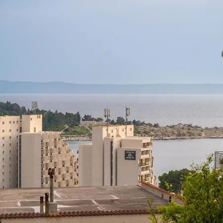 Dora * Makarska