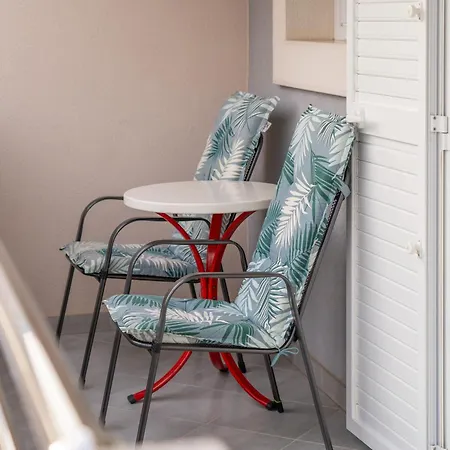 Dora * מאקרסקה