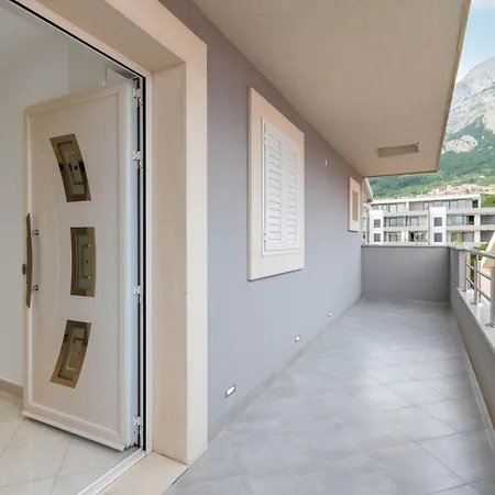 Dora Apartment Makarska