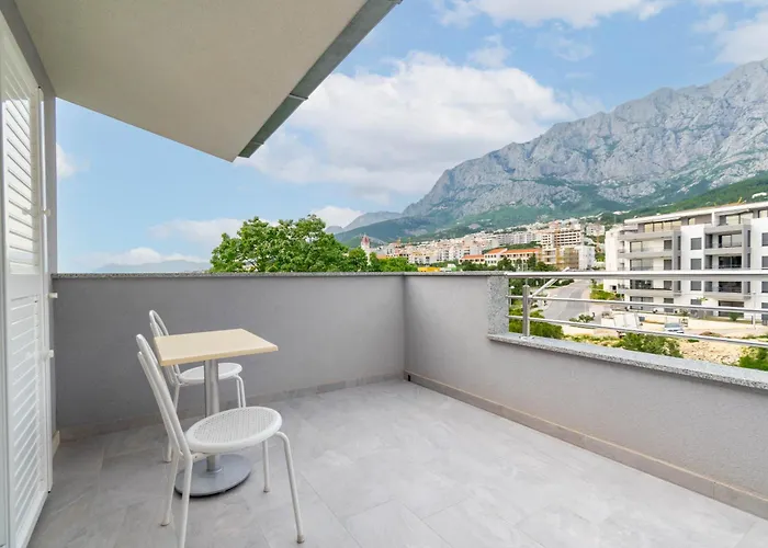 Dora Apartamento Makarska