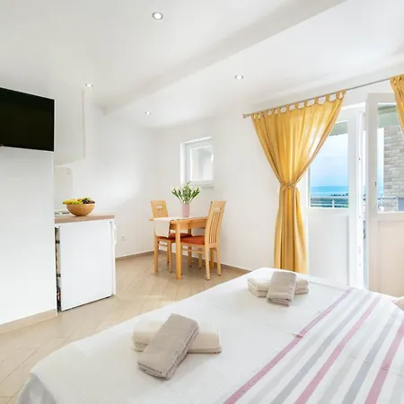 Dora Apartament