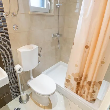 Apartament Dora *