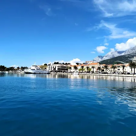 Apartament Dora *